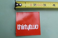 THIRTY TWO 32 Snowboards Red White SNOW Snowboarding Vintage STICKER