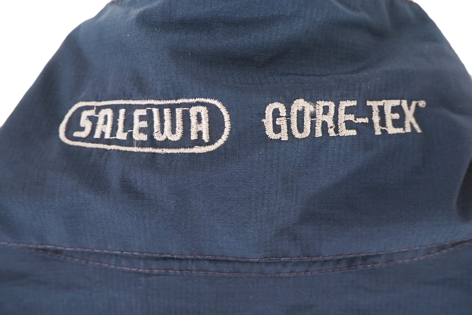 Vintage SALEWA Gore-Tex Jacket Size XL blue outdoor 90s ski style light wear - Image 4 of 4