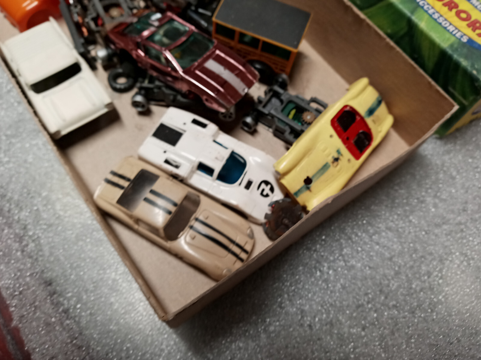 Aurora AFX Tjet HO Slot Car Bodies Chassis Parts Junk Yard Tree Kit Box