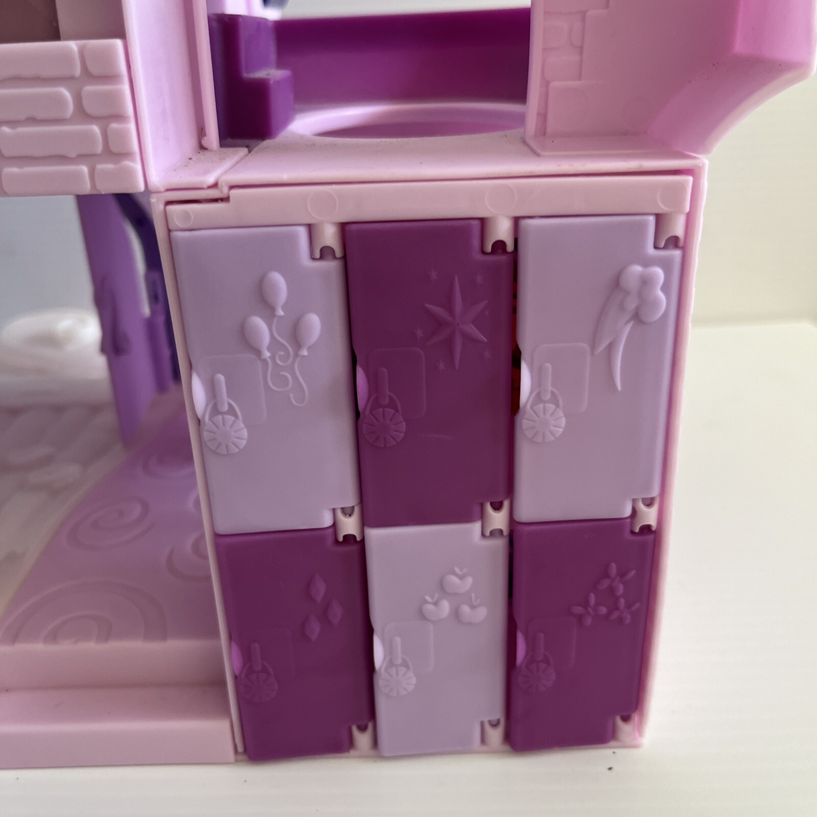 Picture 18 of 24