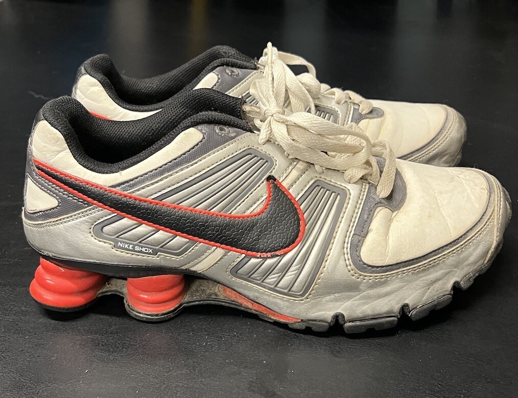 2011 Nike Shox Turbo 11 414941-101 Red/silver Men's Size 8.5 EUC