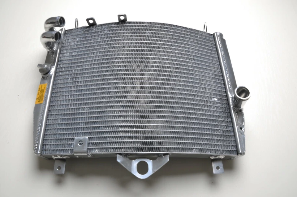 RADIADOR DE CARRERAS DE ALTO RENDIMIENTO NÚCLEO 26 MM para KTM RC8 RC8R 1190 2011-2015 Foto 3 de 4