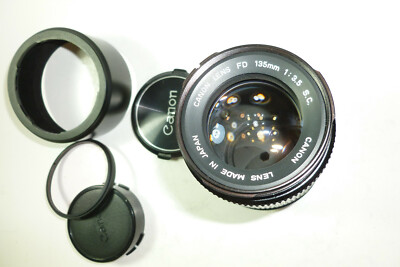 Canon EF-S 18-135mm f/3.5-5.6 IS STM Objectif Zoom Noir