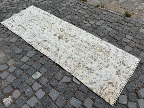 Handmade rug,Turkish rug,Runner rug,Vintage runner rug,Home decor | 2,6 x 8,3 ft - Picture 9 of 11