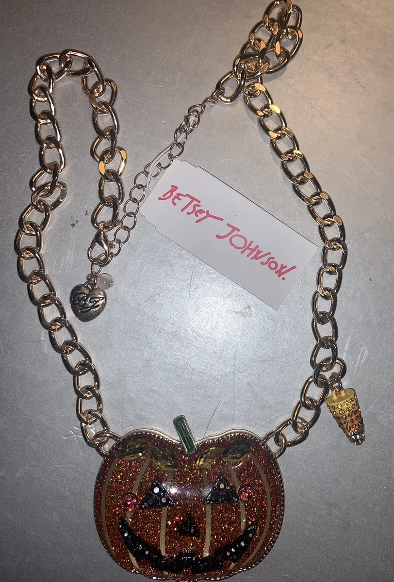 Discover 149+ halloween necklace light up latest songngunhatanh.edu.vn