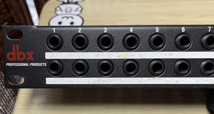 dbx PB-48 Professional Products 48-Point Patch Bay 8-jack Phone 3P Connection - Image 3 of 3