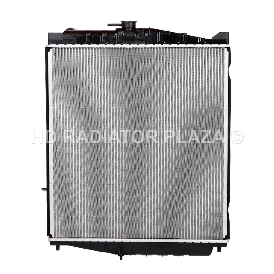 Radiator For 95-00 UD Truck 1800 2000 2300 2600 3000 3300 25 11/16" x 22 3/4" Foto 3 de 4