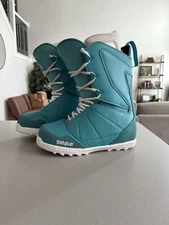 32 ThirtyTwo Lashed W’s SNOWBOARDING BOOTS Size 9 WOMENS 2015 VERY LIGHT WEAR