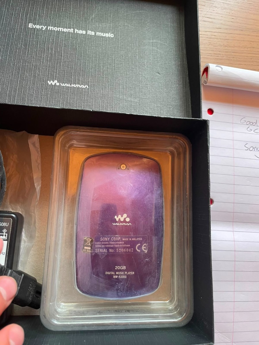 オーディオ機器 SONY Walkman NW-A3000 20GB バイオレット 稼動品④