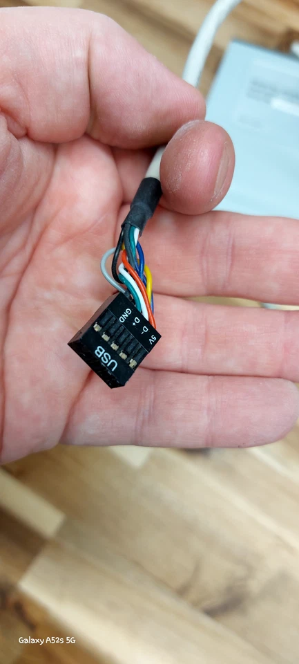 Interner Multi-Kartenleser/Multi-Cardreader inkl. Bluetooth von Akasa - Bild 2 von 3