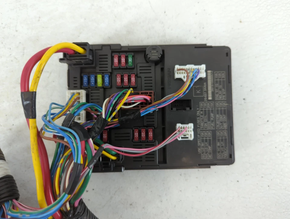 Nissan Micra 2015-2019 caja de fusibles caja de fusibles módulo de relé 284b7 3aa0a T0355 Foto 4 de 4