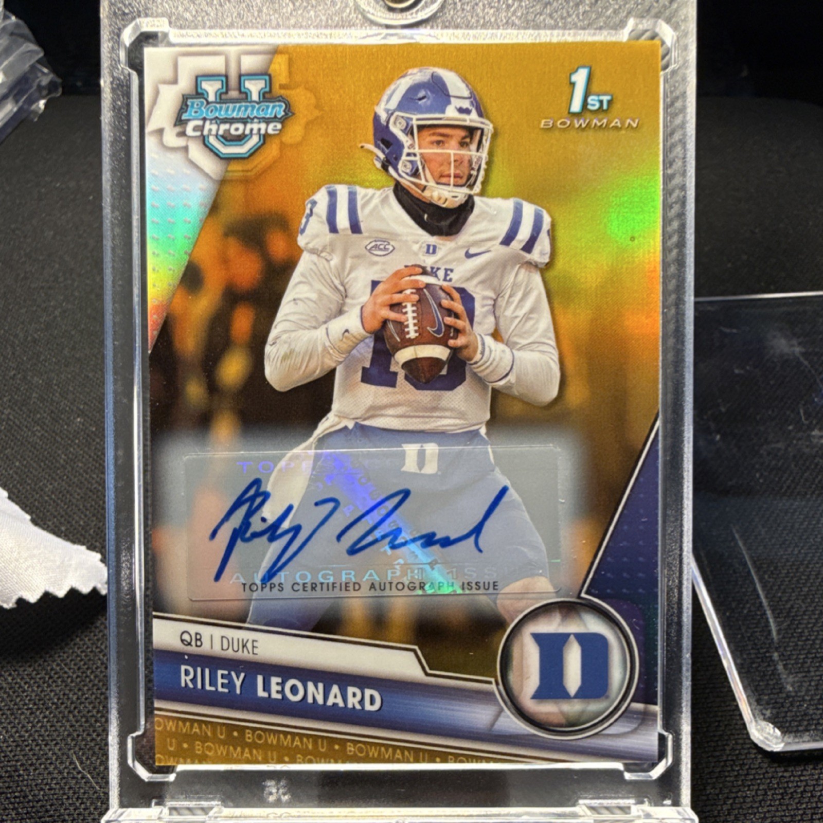 Bowman 2023 University Chrome Riley Leonard Auto Gold Refractor #6/50 Duke