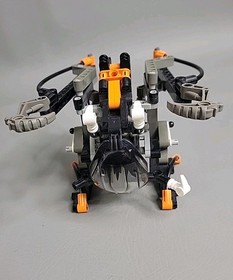 Bionicle Titans Boxor Vehicle with Matoran Nuparu 8556