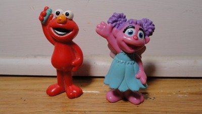 Two Sesame Street Hasbro Elmo & Abby Cadabby Figures  2.5'' / Cake Topper Toys