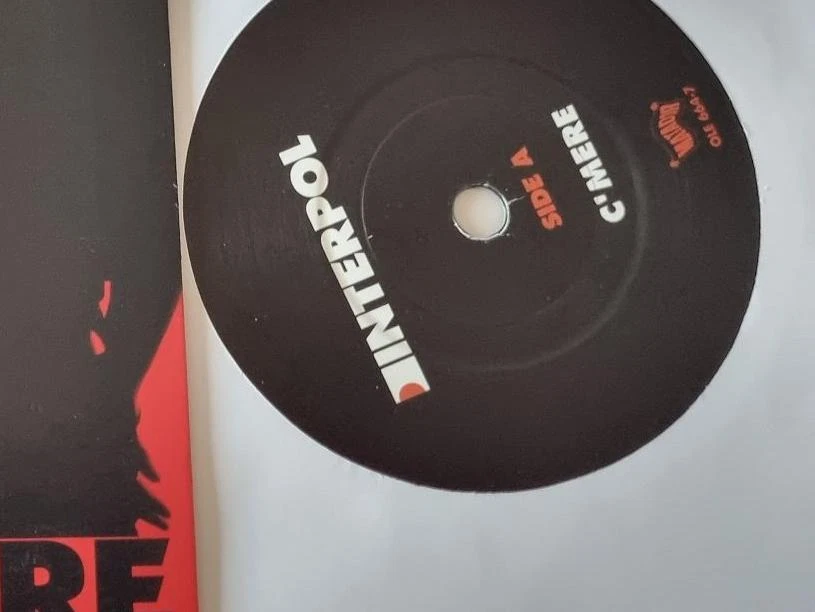 Interpol - C'mere/ Not even jail 7'' Vinyl UK - Photo 3/4