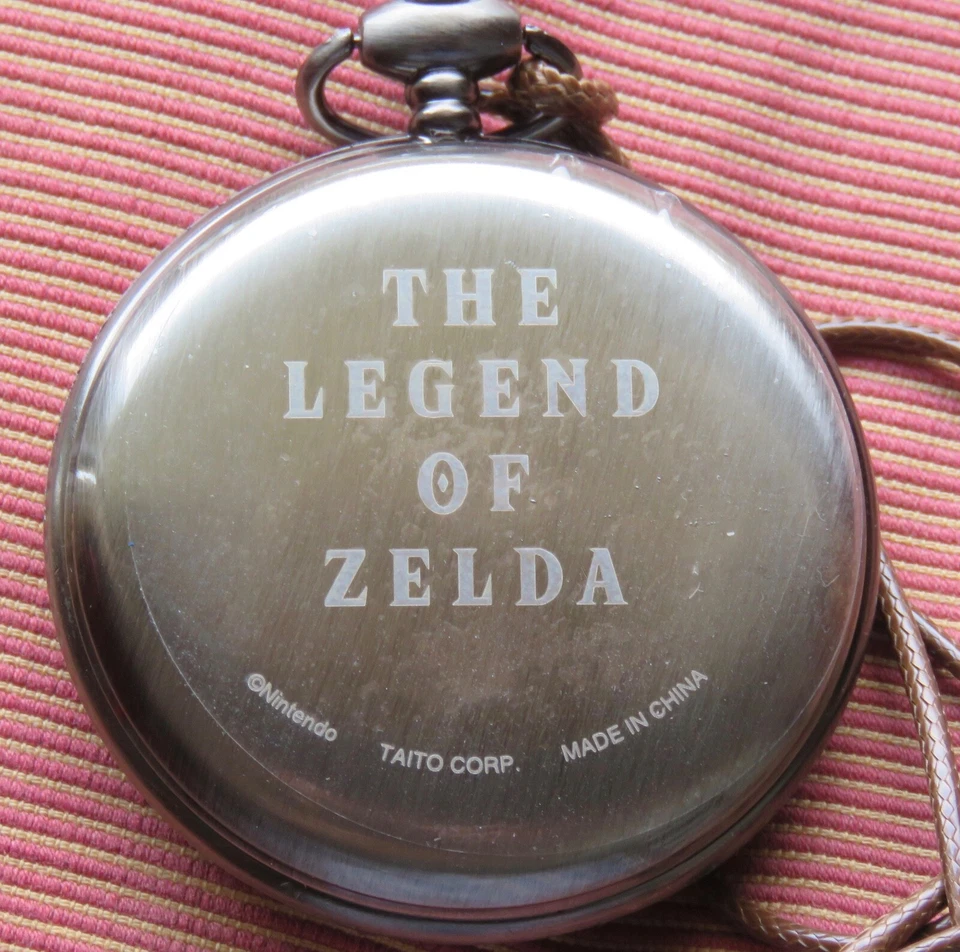 Nintendo Legend of Zelda Links Awakening Dream Island Pocket Watch Taito w/ Box - Image 4 of 4