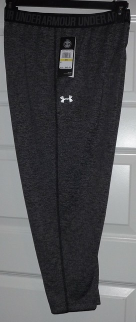 women's ua play up capris