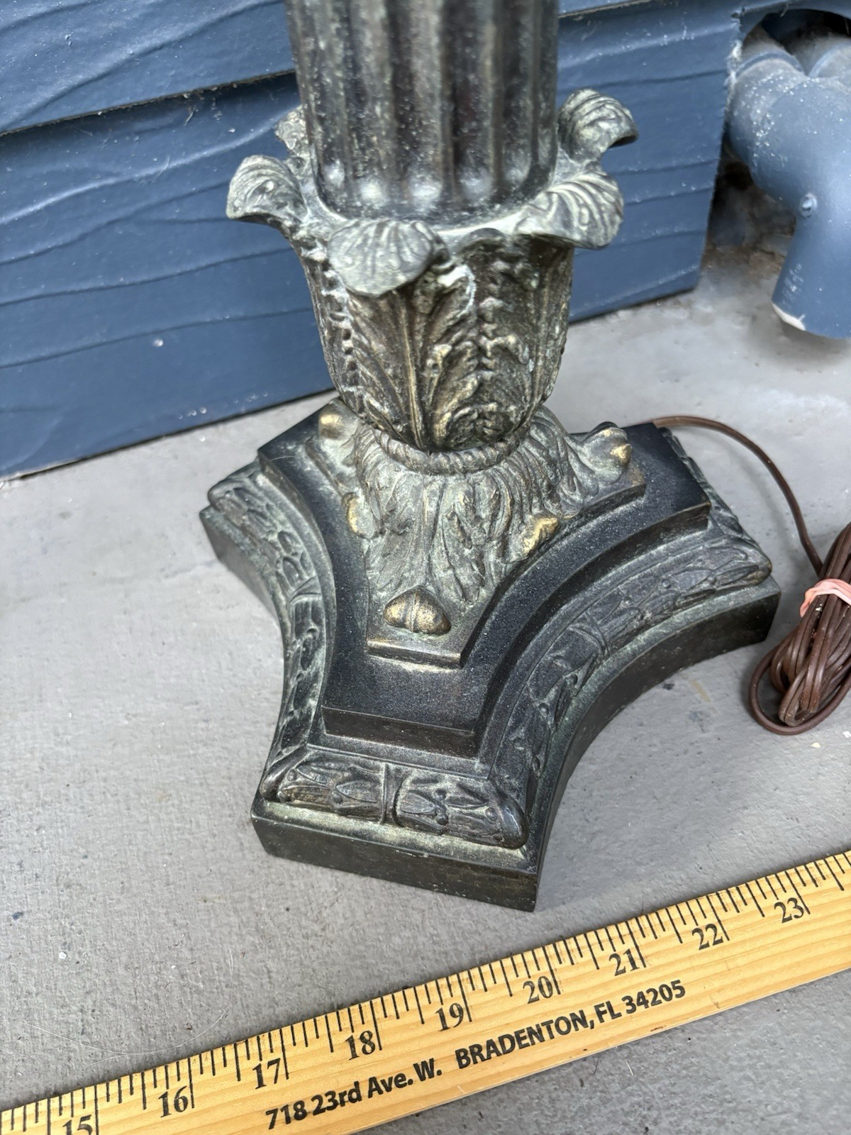 Pair Of Vintage Fredrick Cooper  Large Bronze corinthian Column Table Lamps RARE