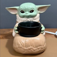 Scentsy & LucasFilm Star Wars Mandalorian THE CHILD full size wax warmer Grogu