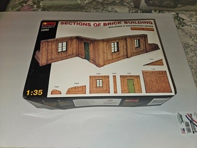 Miniart 1/35 Sections of Brick Wall building vacuform for Dio. (2)