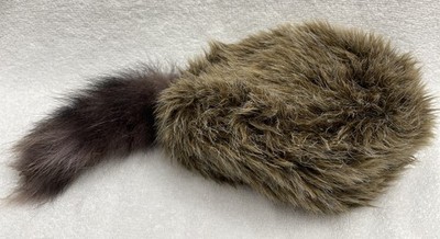 Coonskin Cap Davey Crockett  Real Fur Tail Raccoon Daniel Boone Hat Small 43