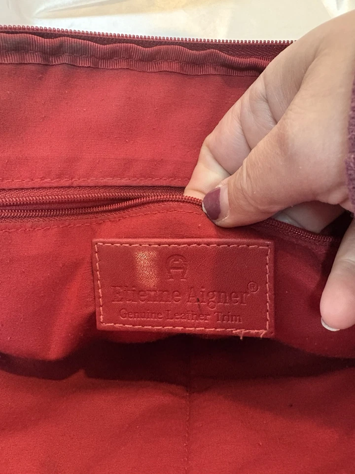 Mini Mochila Cartera de Cuero Rojo Etienne Aigner Múltiples Compartimentos Bolsillo con Cremallera Foto 4 de 4