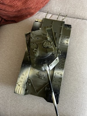 Toy VINTAGE  State Ind Attack M1 Abrams RC Tank