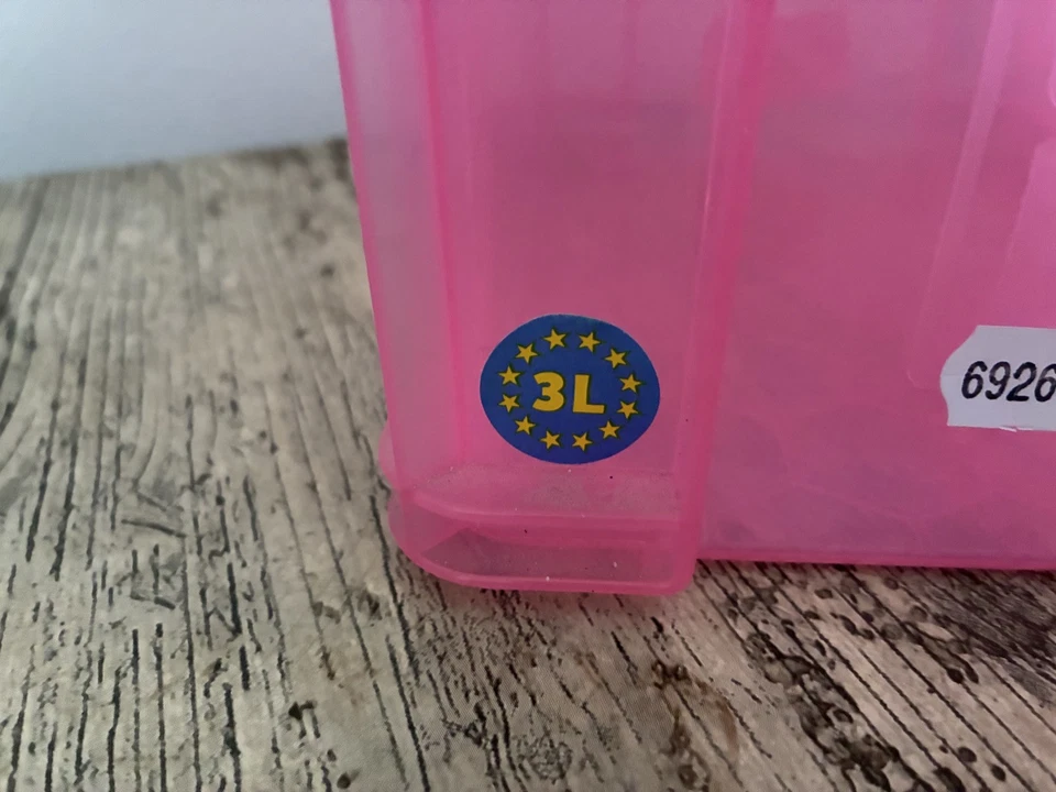 Really Useful 3L Plastic Storage Box With Lid 245x180x160mm pink - Image 4 of 4