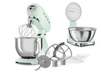 Smeg Bundle KüChenmaschine Und KüChenwaage Im 50'S Style PastellgrüN KSF01-SMF05