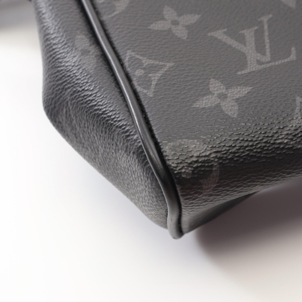 【Louis Vuitton】M44000 DISTRICT PMNM ショルダーバッグ LOUIS VUITTON District PM NM Crossbody Shoulder Bag M44000