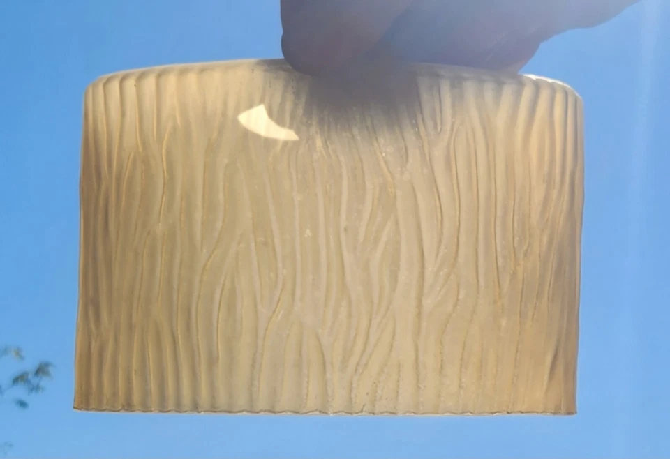 Pantalla de vidrio para tocador Robley Allen & Roth, instalador de 2", 4 disponibles Foto 2 de 4