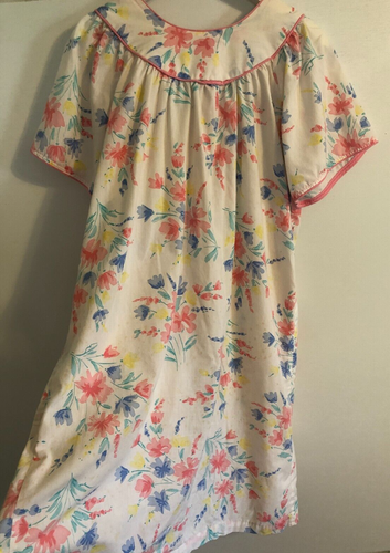 vtg 80s Coffee Time Snap Up House Coat Sz M White Pink Blue Floral Pckts A-Line - Picture 9 of 15