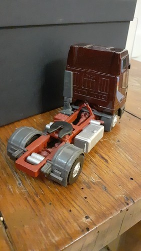 Old Cars Iveco Eurostar 1/43 con semirimorchio - Foto 8 di 9
