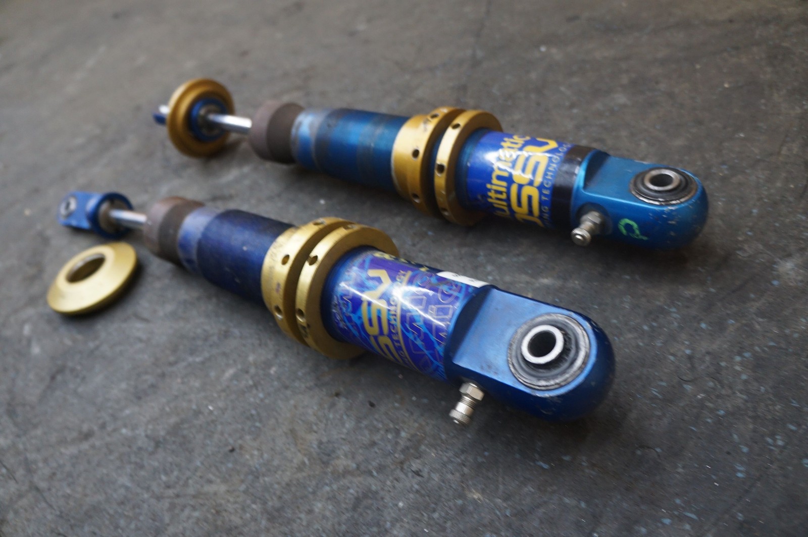 Set of 2 Rear Shock Strut Damper OEM 274240 Ferrari 458 Challenge 2015 * NOTE