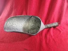 Vintage Med Galvanized Feed Scoop. Chicken Feed Scoop 13"