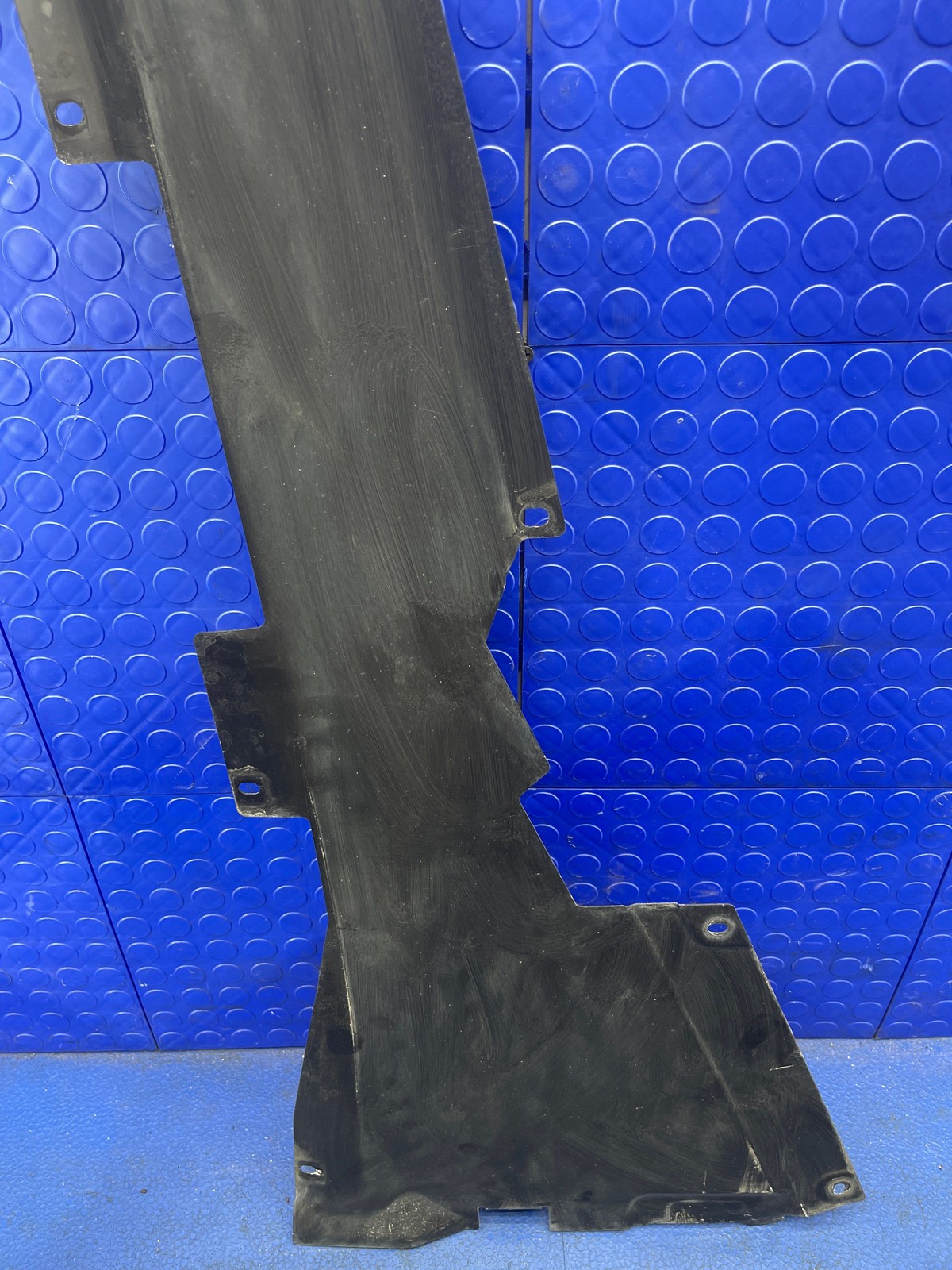 2016-2021 MCLAREN 570S OEM REAR RIGHT QUARTER UNDERPANEL BODY TRAY PLATE SHIELD