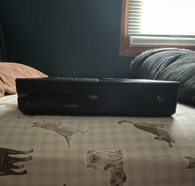Microsoft Xbox One Console 500GB Black 1080p HDMI Wi-Fi Region Free MPN 1540