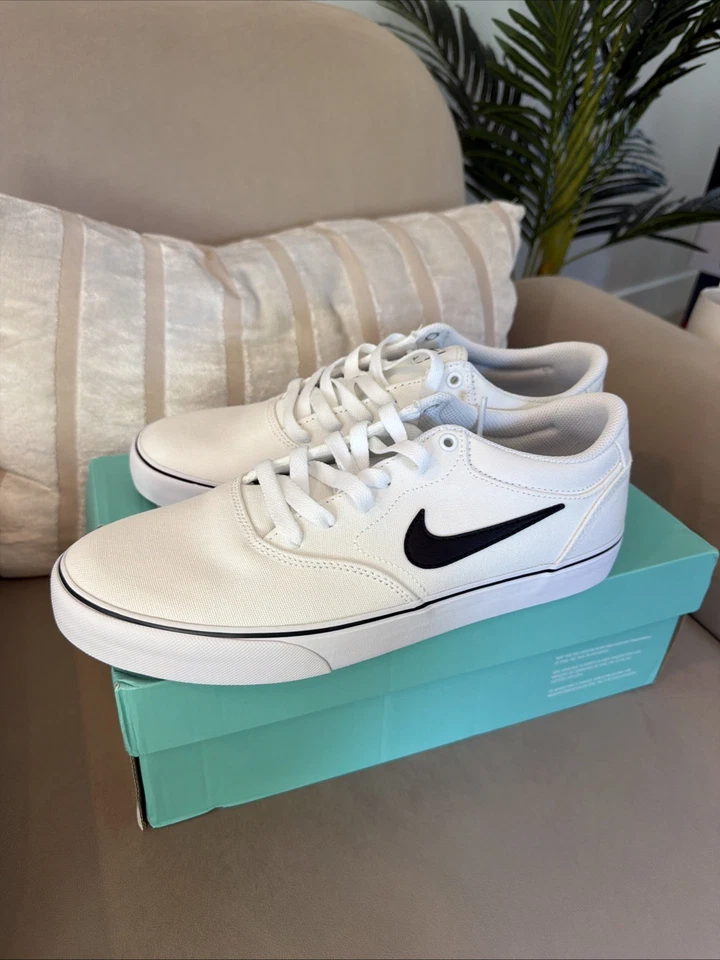 Nike SB Chron 2 Para hombres Talla 9 Blanco Negro Lona Skate Zapatos Atléticos DM3494 100 Foto 2 de 4