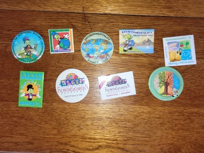 FROM CASTMEMBER HOUSE LOT OF 9 DISNEY EARTHDAY PINS 95 through 05 JIMINY CRICKET