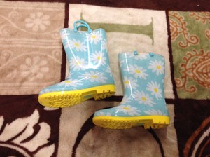 sunflower rain boots