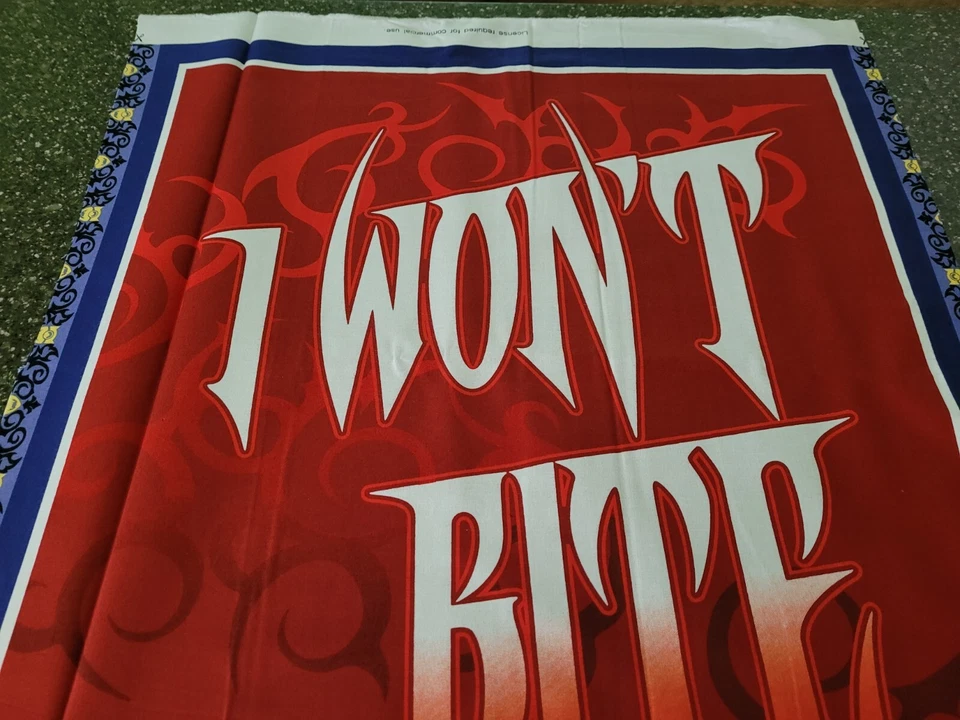 Панель Bite Me / A Minion 23x42 Minions Quilting Treasures I Won't Bite Halloween - Изображение 2 из 4