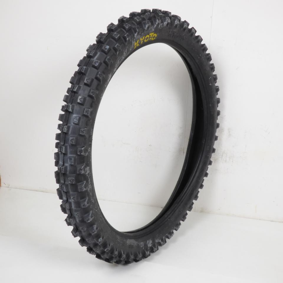 Pneu avant Kyoto 80-100-21 contre les pertes de grip sur Husqvarna TC 250