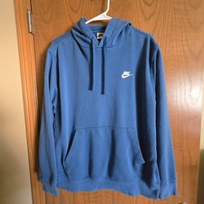 Nike ladies blue sweatshirt/hoodie w/ long sleeves front pocket L