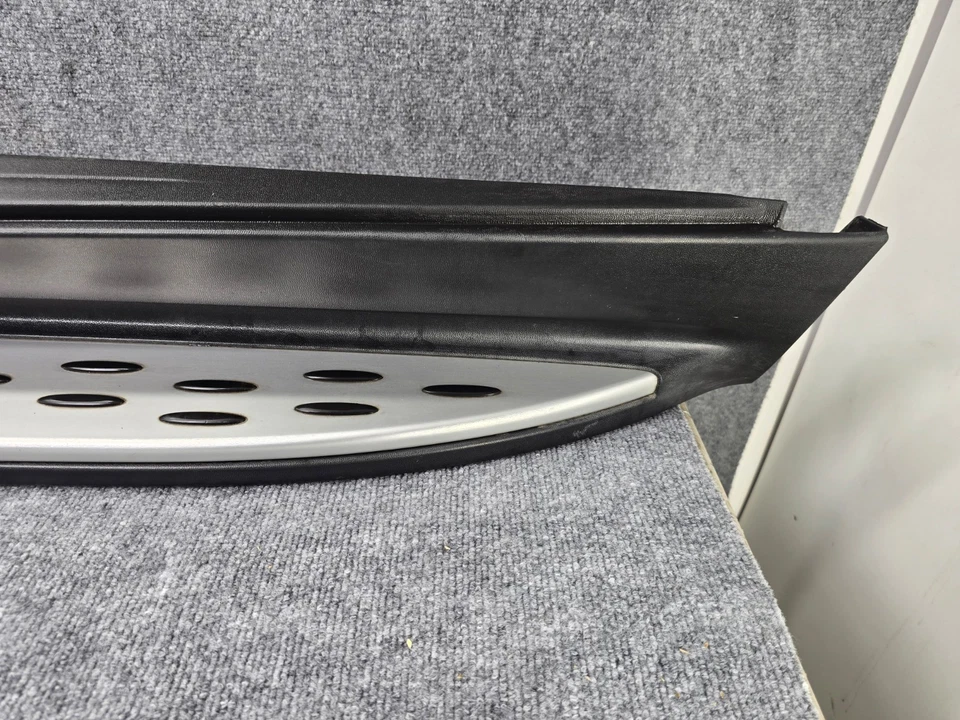 Moldura de panel basculante del lado izquierdo del conductor Mercedes W166 GLE350 GLE63 ML350 ML63 OEM Foto 2 de 4