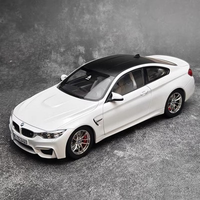 PARAGON 1/18 Scale BMW M4 F82 White Diecast Car Model Collection Toy NIB