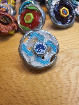 Choose over 200 Beyblade (Metal Fight) Big Collection of Takara Tomy and Hasbro