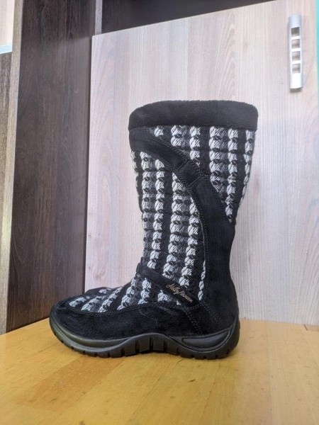 Women Helly Hansen Boots Black 38.5