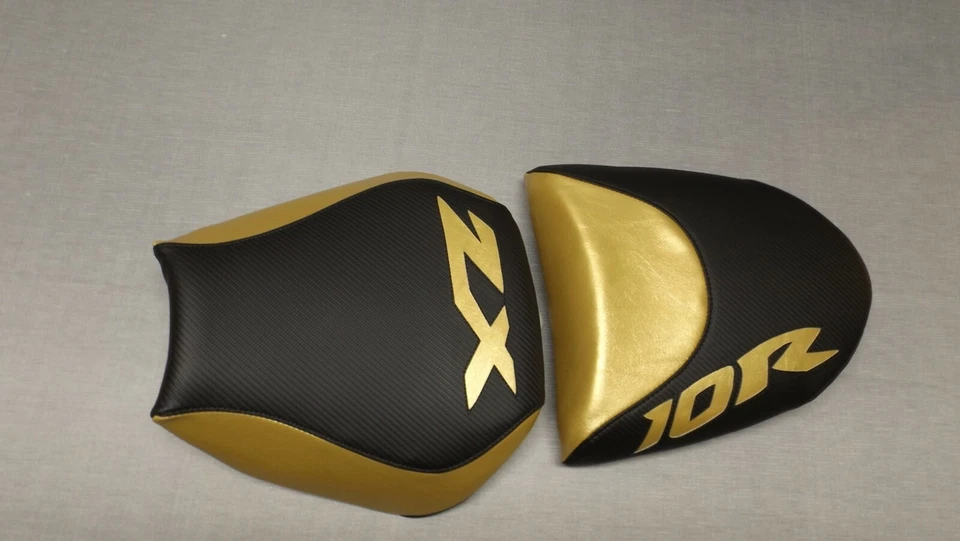 FUNDAS DE ASIENTO DELANTERAS Y TRASERAS PERSONALIZADAS KAWASAKI ZX10R NINJA 04/05 NEGRAS C F TEXT/DORADAS Foto 2 de 4