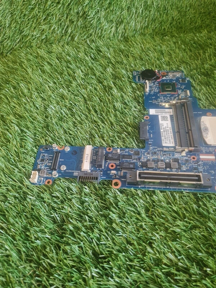 New Genuine HP 744007-001 HP ProBook 640 G1 Socket rPGA-947 Intel Motherboard - Image 3 of 4
