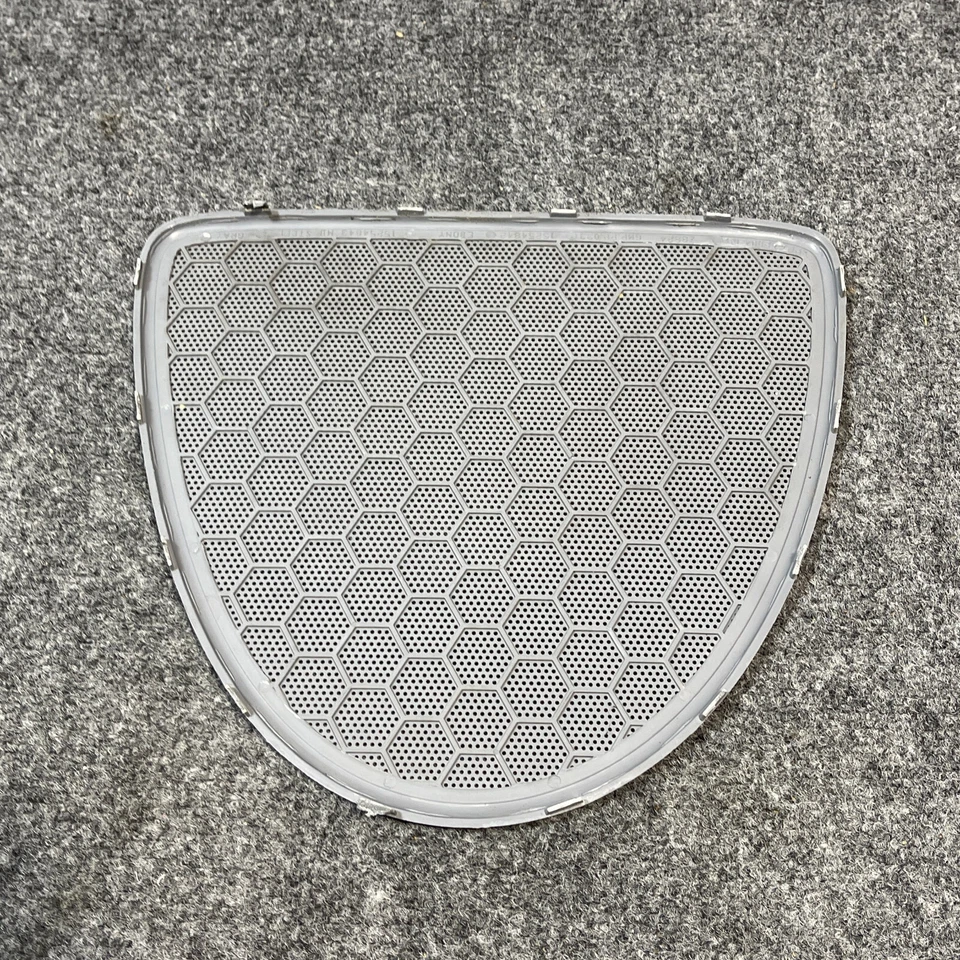 Оригинальная сетка для крышки сабвуфера 06–09 Pontiac Solstice Saturn Sky Behind - Изображение 4 из 4